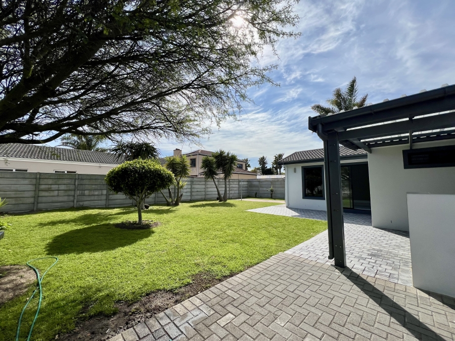 3 Bedroom Property for Sale in Parklands Western Cape